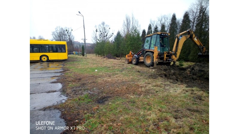 Na zdjęciu prace związane z budową stacji transformatorowe fot. ZGK